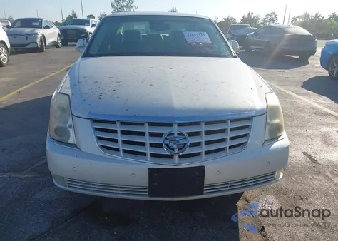 2010 Cadillac Dts Premium Collection из США, поврежденный, VIN 1G6KH5EYXAU136551